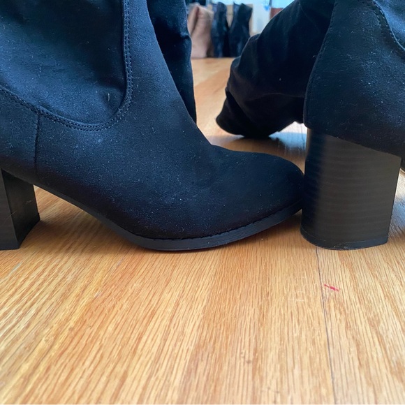 Suede Aneil boot from Journee slouchy design - Picture 6 of 7